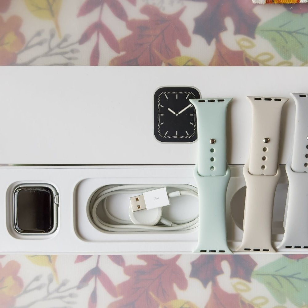 Series 5 Apple Watch Silver Aluminum 40mm